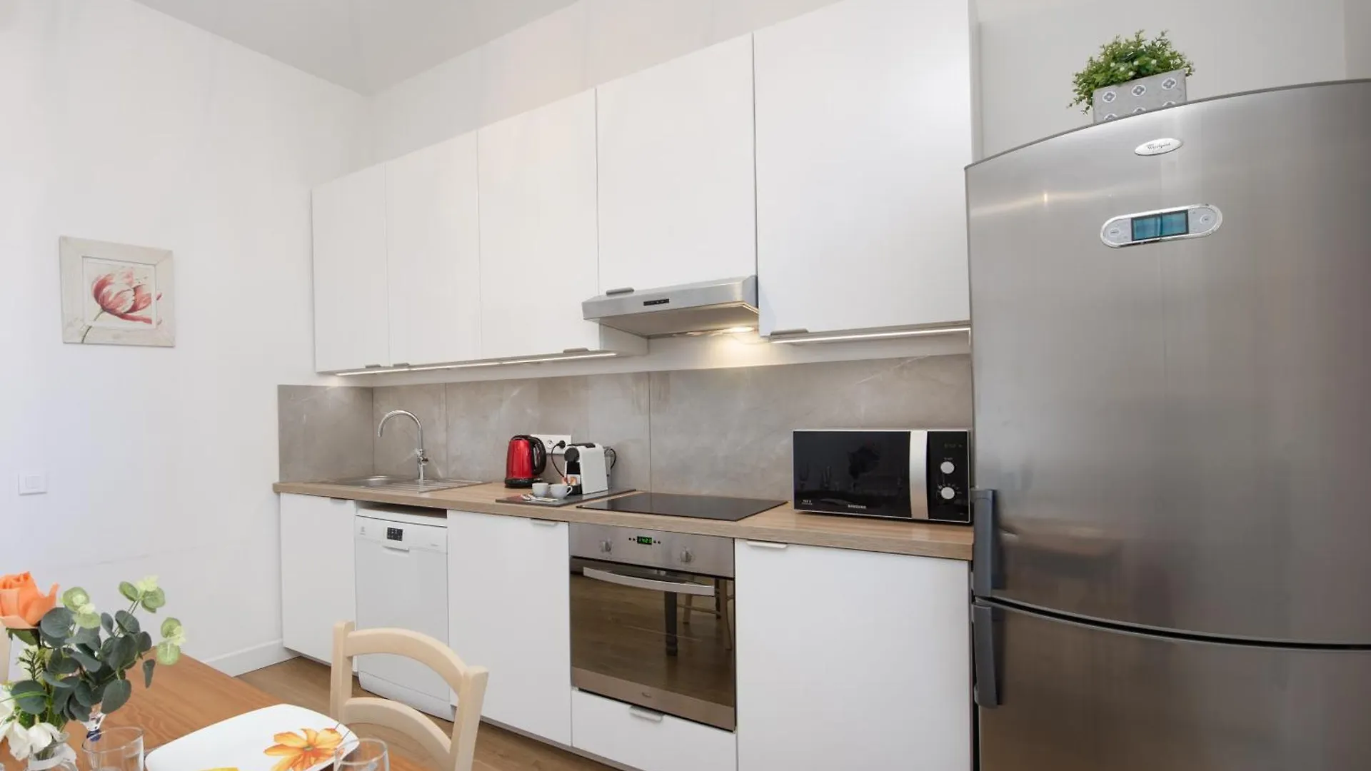 Barel - Cosy 2 Pieces En Plein Coeur De Menton Apartment