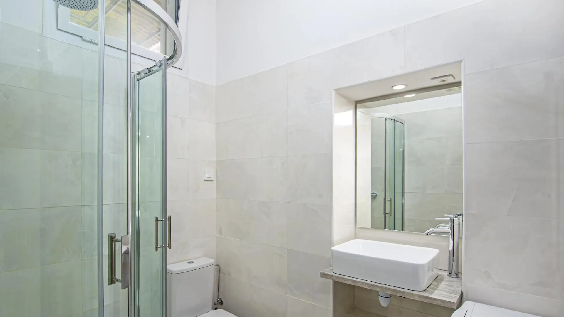 Barel - Cosy 2 Pieces En Plein Coeur De Menton Apartment